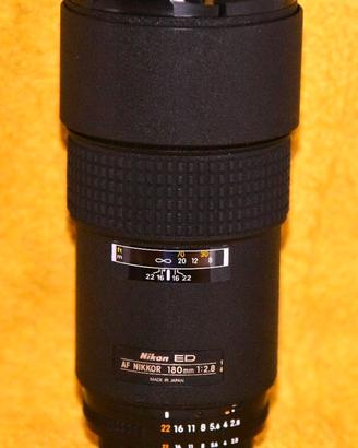 Nikon AF 2,8/180mm ED