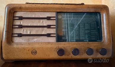 Radio CGE a valvole vintage da completare