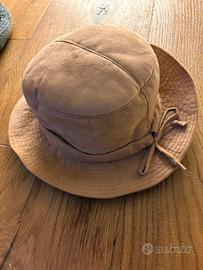Cappello con imbottitura in pelkiccia ecologica