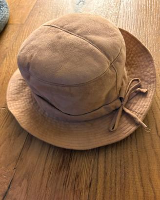 Cappello con imbottitura in pelkiccia ecologica