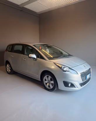 Peugeot 5008 BlueHDi 120 S&S Business