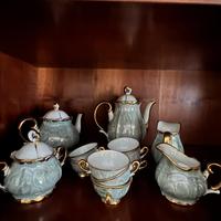 Set tazzine bagnate in oro