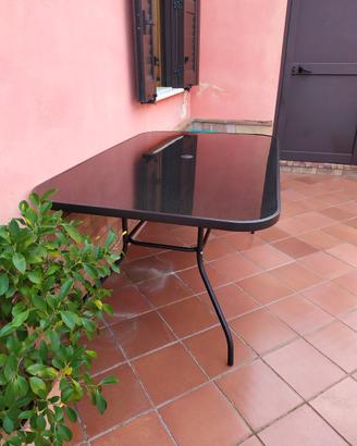 Tavolo da esterno 
