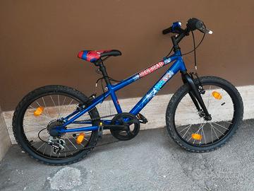 Mountain bike bimbo