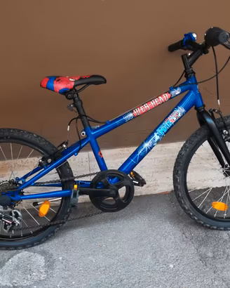 Mountain bike bimbo