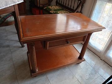 mobiletto in legno