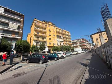 3 LOCALI A GRUMO NEVANO