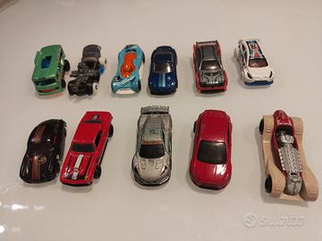 11 Hot Wheels e Matchbox - Porsche, Renaul