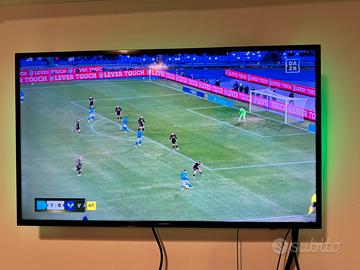 Samsung Smart TV 40” UDH 4K