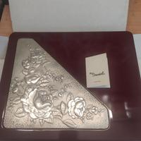 Cofanetto new daniel con lastra in argento .