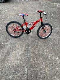bici rossa regina 