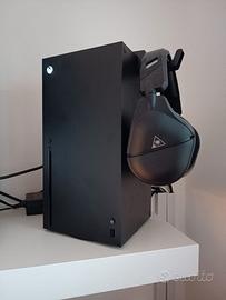 Xbox serie X con 2 joystick e cuffie turtle beach
