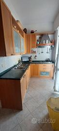 Cucina co elettrodomestici