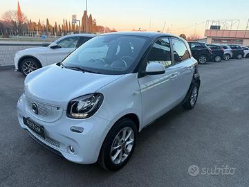 SMART ForFour 70 1.0 Passion