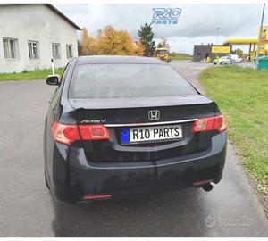 SPOILER PER HONDA ACCORD VIII DEL BAULETTO 03-12