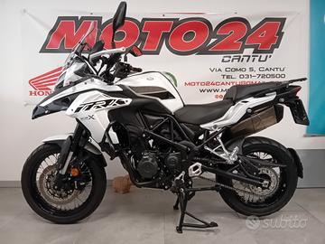 Benelli TRK 502 touring