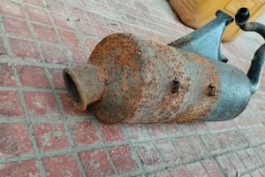 Marmitta e attrezzi agricoli