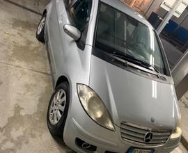 Mercedes a180