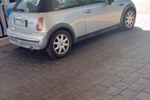 Mini Cooper 2002 Incidentata