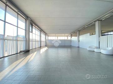 DEPOSITO A AZZANO SAN PAOLO