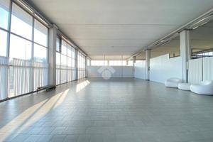 DEPOSITO A AZZANO SAN PAOLO