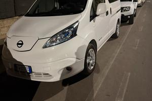 Nissan Env200 elettrico