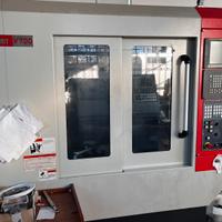 Centro di lavoro verticale V700 First