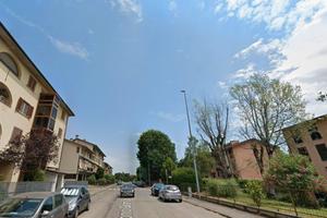 Trilocale con box auto in zona residenziale
