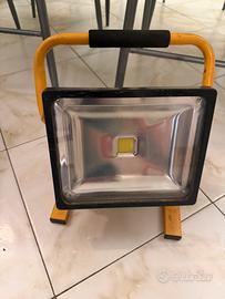 Faro alogeno