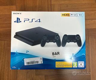 PlayStation 4 slim - 1 TB  + caricatore controller