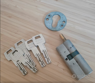 Cilindro AGB portone