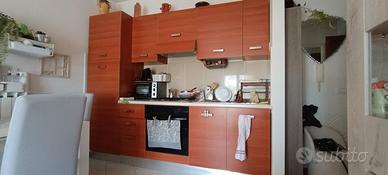 Cucina componibile attrezzata 