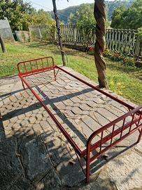 letto singolo in ferro