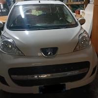 PEUGEUT 107