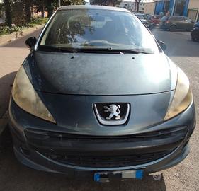 Peugeot 207  1.4 HDi 