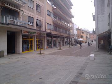 Mestre centralissimo negozio ristrutturato