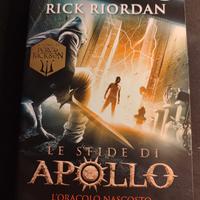 Libro "Le sfide di Apollo" di Rick Riordan
