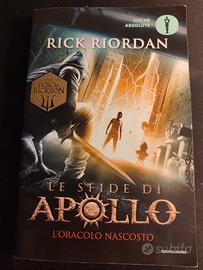 Libro "Le sfide di Apollo" di Rick Riordan