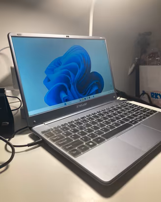 Computer portatile 14" 8GB/256GB SSD Windows 11