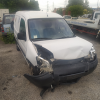 Furgone coibentato incidentato
