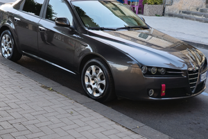 Alfa 159