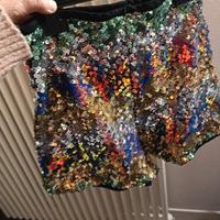 short in paillettes di Happiness 