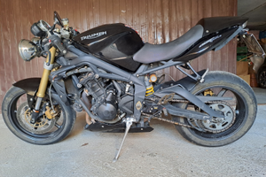 Triunph street triple 675