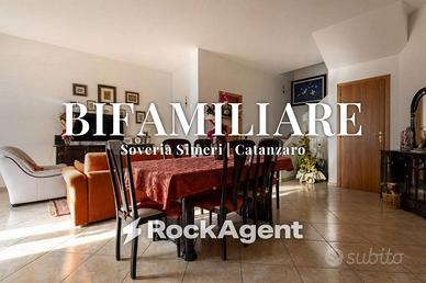 Villa di 217 m² con più di 5 locali e box auto a S