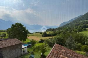 2 LOCALI A SOLTO COLLINA