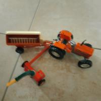 Britains Ltd FIAT 90-90 + attrezzi agricoli 1:32 v