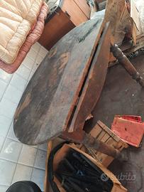 Tavolino in legno rotondo con ribalte