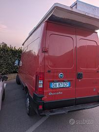 fiat ducato con tenda per ambulanti