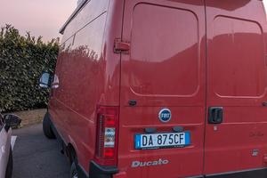 fiat ducato con tenda per ambulanti