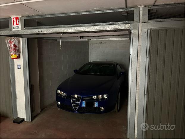 Garage Box Autorimessa 17 Mq Eur Montagnola